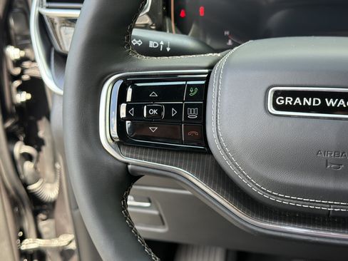 New 2026 Jeep Grand Wagoneer L Summit w/ Premium Group III AWD/4WD image 31