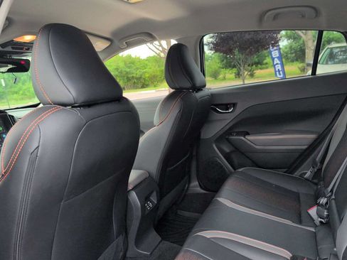 Used 2024 Subaru Crosstrek 2.5i Limited w/ Crosstrek Mirror Package AWD/4WD image 18