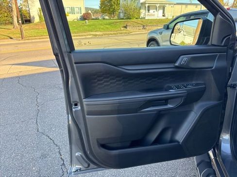 New 2025 Ford Ranger XL w/ Trailer Tow Package AWD/4WD image 15