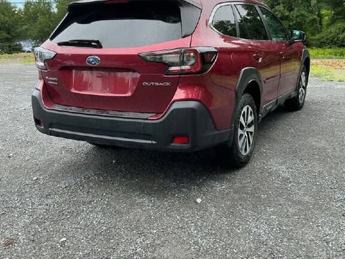 Used 2024 Subaru Outback Premium AWD/4WD image 5