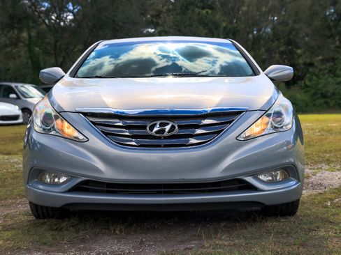 Used 2013 Hyundai Sonata SE w/ Navigation & Sunroof Pkg image 17
