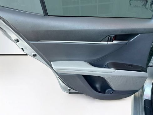 Used 2022 Toyota Camry LE FWD image 25