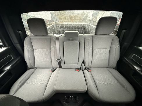 Used 2024 RAM 2500 Big Horn w/ Sport Appearance Package image 27