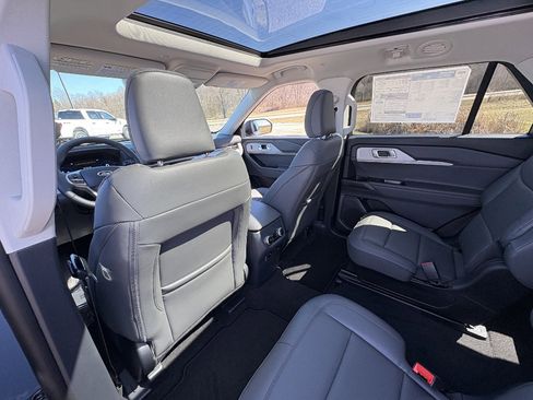 New 2026 Ford Explorer Active w/ Active Comfort Package image 20