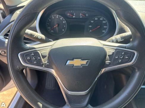 Used 2023 Chevrolet Malibu LT FWD image 12