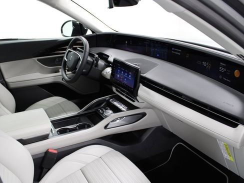 New 2026 Lincoln Nautilus Reserve image 29