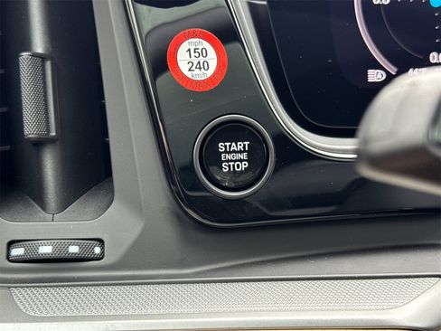 Used 2025 Porsche Cayenne Coupe image 26