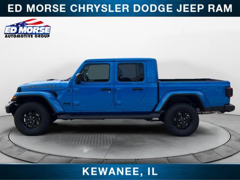 New 2025 Jeep Gladiator Sport image 2