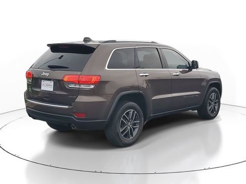 Used 2018 Jeep Grand Cherokee Limited AWD/4WD image 4