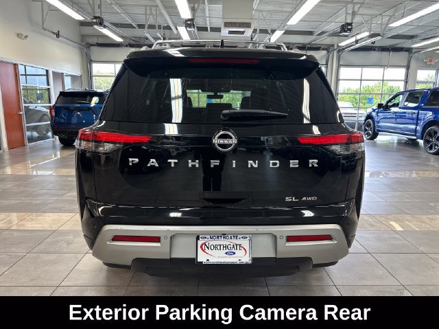 Used 2023 Nissan Pathfinder SL AWD/4WD image 12
