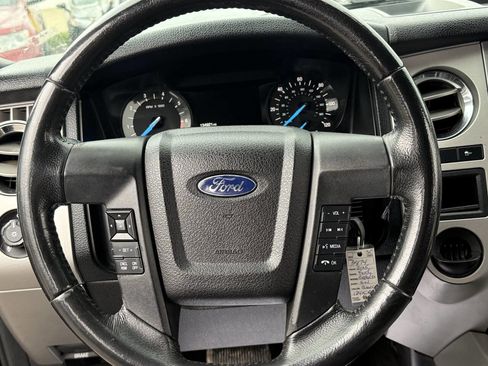 Used 2016 Ford Expedition EL XLT image 10