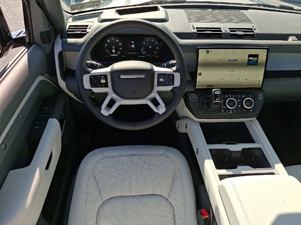 New 2026 Land Rover Defender 110 X-Dynamic SE AWD/4WD image 7
