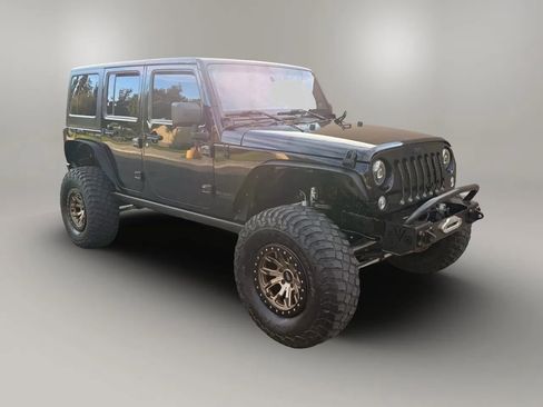 Used 2014 Jeep Wrangler Unlimited Sport w/ Quick Order Package 24S AWD/4WD image 2