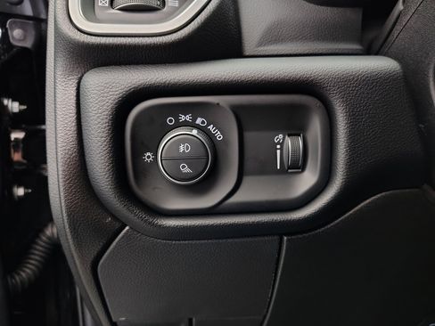 New 2026 RAM 2500 Big Horn AWD/4WD image 41