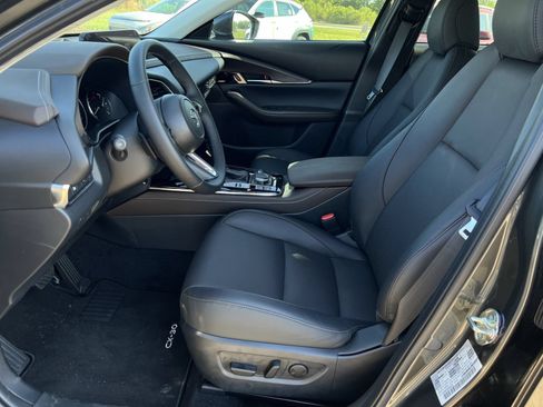 Used 2025 MAZDA CX-30 AWD 2.5 S w/ Premium Package image 17