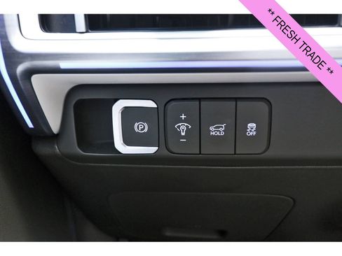Certified 2025 Hyundai Santa Fe Calligraphy FWD image 22