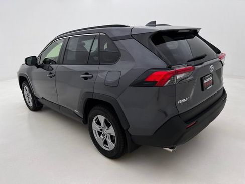 Used 2023 Toyota RAV4 XLE w/ Convenience Package AWD/4WD image 9