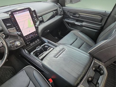 Used 2025 RAM 1500 Limited AWD/4WD image 12