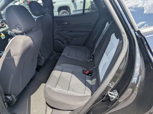 New 2026 Chevrolet Trax RS FWD image 9