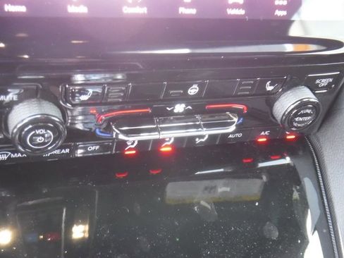 New 2025 Jeep Grand Cherokee L Limited w/ Black Appearance Package image 23