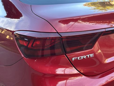 Used 2022 Kia Forte LXS w/ LXS Technology Package image 48