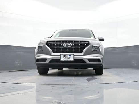 Used 2023 Hyundai Venue SE w/ Cargo Package image 26