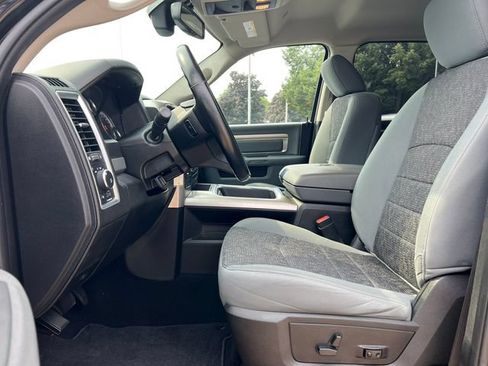 Used 2019 RAM 1500 Warlock AWD/4WD image 4