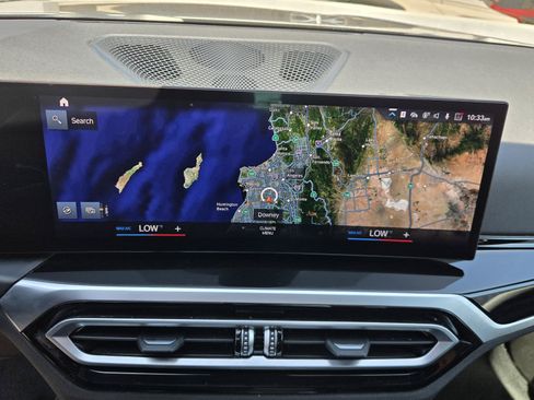 Used 2023 BMW 330i Sedan w/ Driving Assistance Package RWD image 7