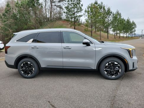 New 2026 Kia Sorento S FWD image 21