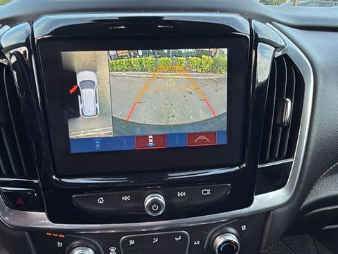 Used 2019 Chevrolet Traverse Premier image 21