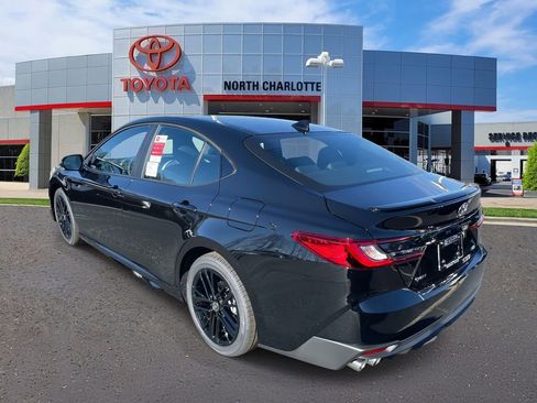 New 2026 Toyota Camry SE image 8