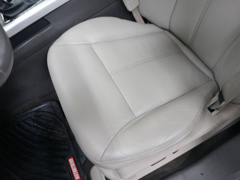 Used 2013 Ford Edge SEL FWD image 11