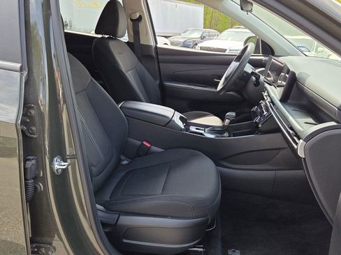 Used 2025 Hyundai Tucson SEL FWD image 13
