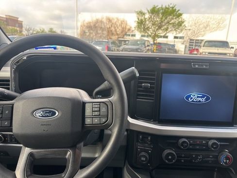 Used 2026 Ford F350 XLT w/ XLT Premium Package image 10