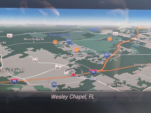 Used 2019 Mercedes-Benz E 300 image 11