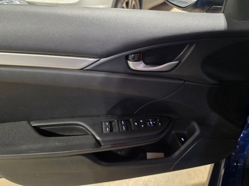Used 2020 Honda Civic LX image 5