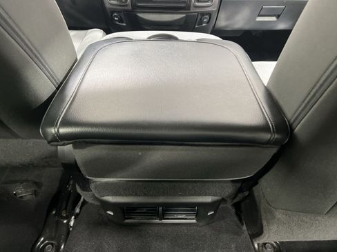 Used 2023 RAM 1500 Classic SLT image 20