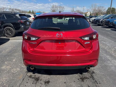 Used 2018 MAZDA MAZDA3 Touring image 4