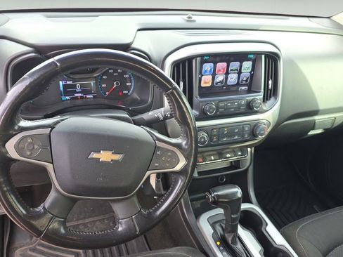 Used 2017 Chevrolet Colorado LT w/ LT Convenience Package image 10