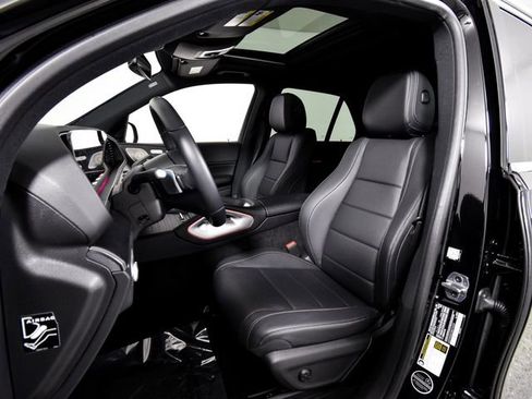 Certified 2025 Mercedes-Benz GLE 350 4MATIC image 4