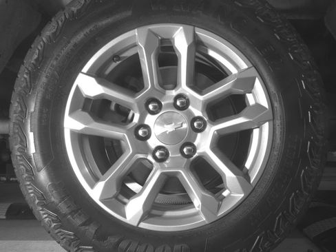 Used 2024 Chevrolet Silverado 1500 LT w/ Z71 Off-Road Package AWD/4WD image 14
