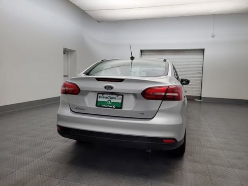 Used 2018 Ford Focus SE image 7
