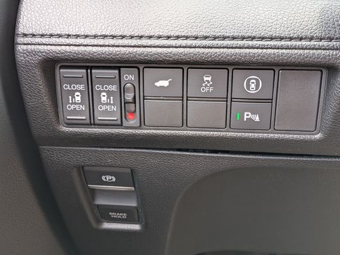 Used 2023 Honda Odyssey Elite image 25
