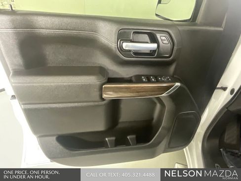 Used 2021 Chevrolet Silverado 1500 LT AWD/4WD image 16