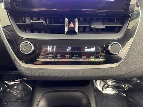 Used 2023 Toyota Corolla LE FWD image 6