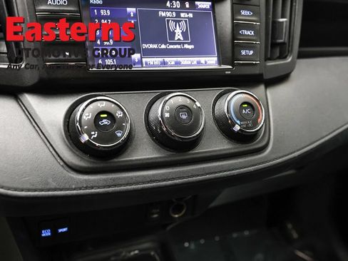 Used 2018 Toyota RAV4 LE w/ All Weather Liner Package FWD image 19