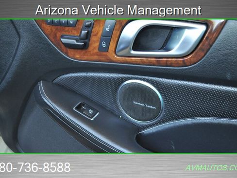 Used 2012 Mercedes-Benz SLK 350 image 25