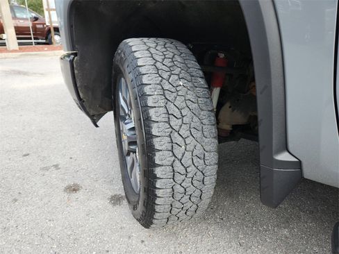 Used 2024 Chevrolet Silverado 2500 Custom w/ Custom Value Package image 33