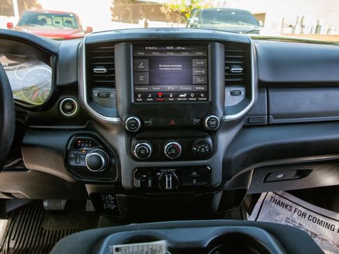 Used 2021 RAM 1500 Big Horn AWD/4WD image 14
