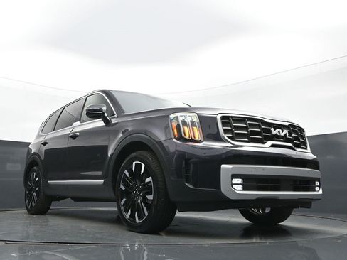 Used 2025 Kia Telluride SX w/ SX Captain's Chair Package FWD image 24